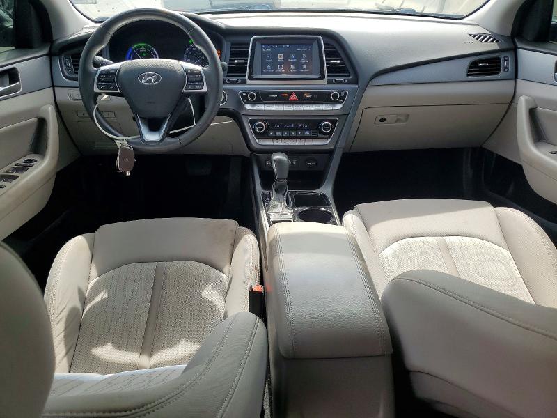 2019 Hyundai Sonata VIN KMHE24L37KA088339 COPART salvage auction — SIDE, FL - CERT OF TITLE SLVG REBUILDABLE, sold $2,600 on 2026-07-02 (photo 8)