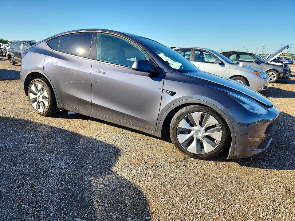 2021 Tesla Model y VIN 5YJYGDEE8MF211142 COPART salvage auction — FRONT END, Il - Salvage Certificate, sold $7,000 on 2026-08-25 (photo 4)