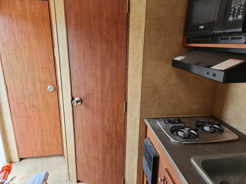 2012 Jayco Swift VIN 1UJBJ0AG3C17C0128 COPART salvage auction — HAIL, MO - SALVAGE CERTIFICATE OF TITLE, sold $2,250 on 2026-07-29 (photo 5)