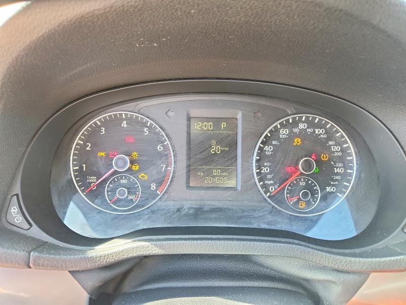 2015 Volkswagen Passat VIN 1VWAT7A35FC015448 COPART salvage auction — MINOR DENT/SCRATCHES, Co - Dis/Dlr/Exp Only Clean Title, sold $325 on 2026-08-03 (photo 9)