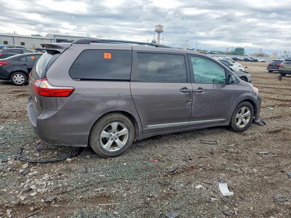 2017 Toyota Sienna VIN 5TDKZ3DC5HS817378 COPART salvage auction — REAR END, Il - Salvage Certificate, sold $4,250 on 2026-07-15 (photo 3)