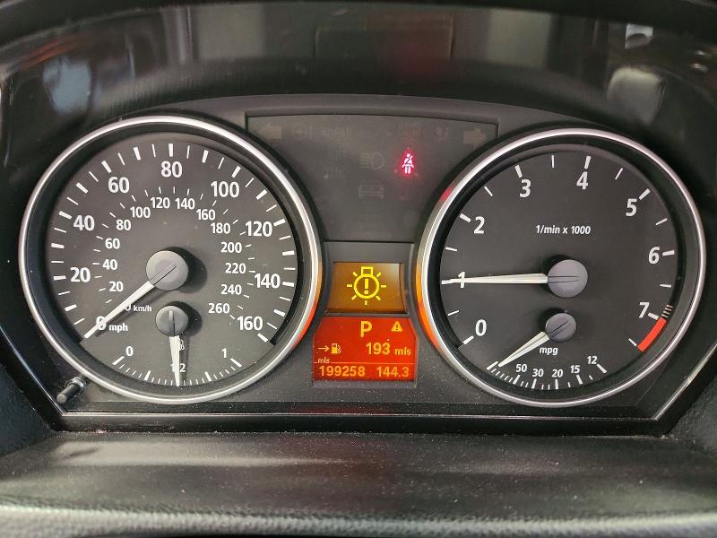 2006 BMW 3 series VIN WBAVD33536KV64173 COPART salvage auction — FRONT END, MN - CERT OF TITLE-PRIOR SALVAGE, sold $525 on 2026-07-28 (photo 9)