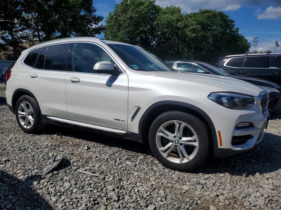2018 BMW X3 VIN 5UXTR9C54JLD59559 COPART salvage auction — NORMAL WEAR, MA - CERTIFICATE OF TITLE, sold $5,300 on 2026-07-09 (photo 4)