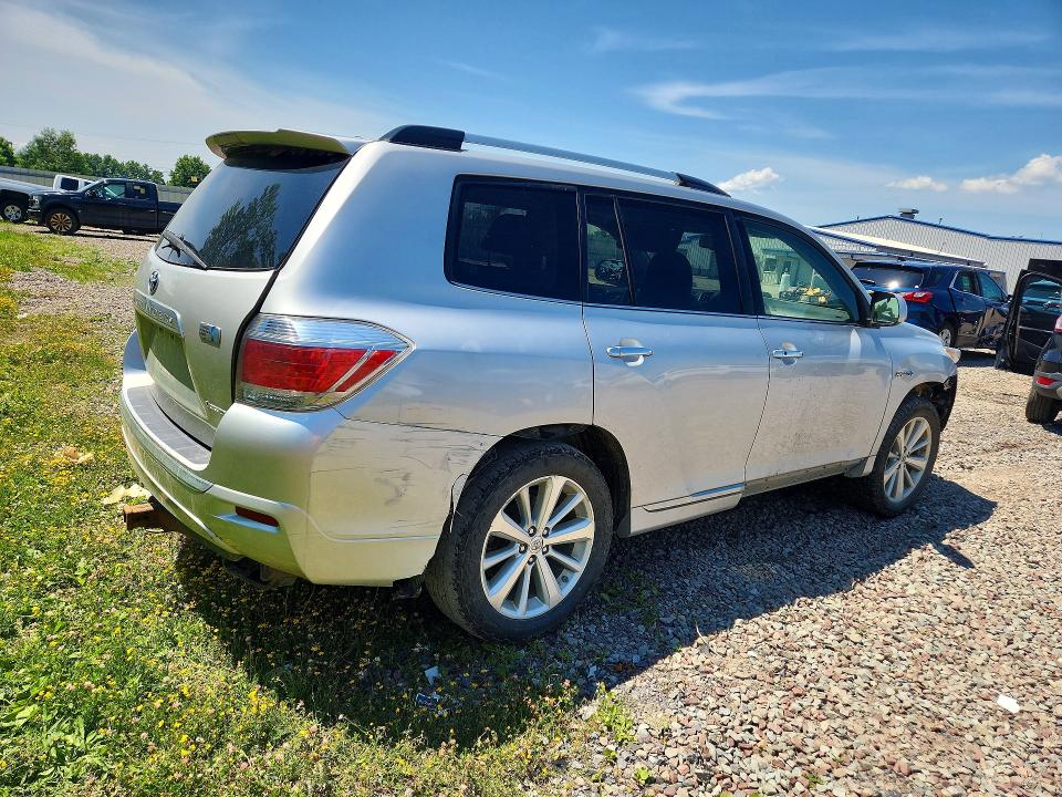 2013 Toyota Highlander VIN JTEDC3EH5D2012238 COPART salvage auction — FRONT END, Ny - Certificate Of Title, sold $1,550 on 2026-07-29 (photo 3)