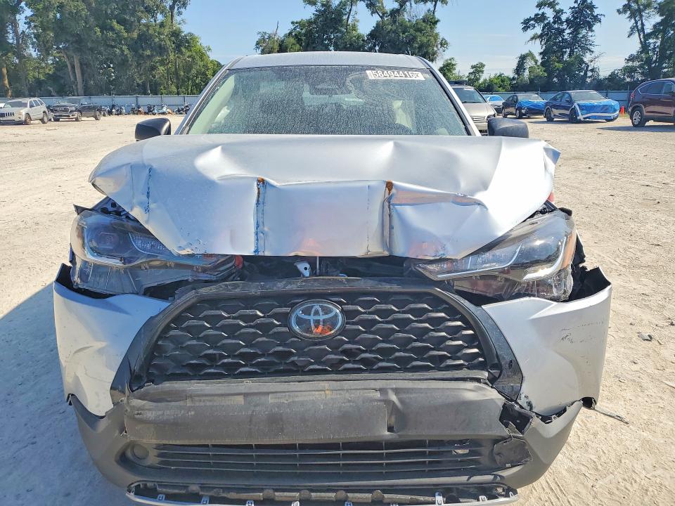 2025 Toyota Corolla cross VIN 7MUAAAAG8SV123814 COPART salvage auction — FRONT END, Fl - Certificate Of Title, sold $7,200 on 2026-07-21 (photo 5)