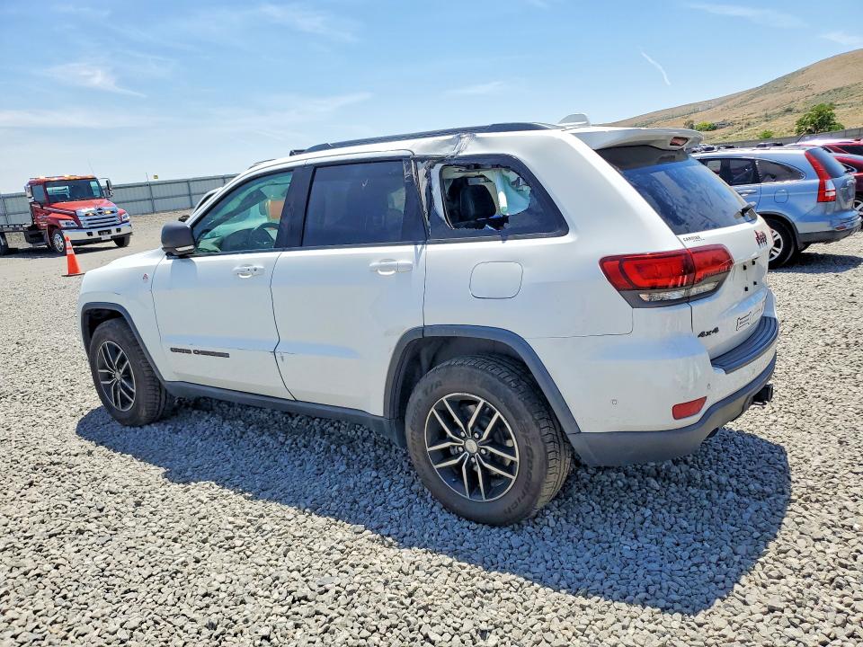 2018 Jeep VIN 1C4RJFLG2JC142818 COPART salvage auction — SIDE, Nv - Salvage Title, sold $6,300 on 2026-07-02 (photo 2)