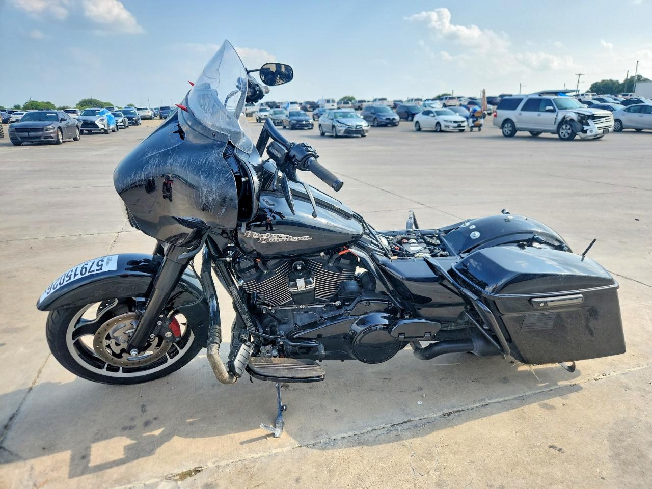 2020 Harley Davidson Flhx VIN 1HD1KBC10LB620224 COPART salvage auction — Front End, TX - SALVAGE VEHICLE TITLE, sold $4,900 on 2026-07-09 (photo 3)