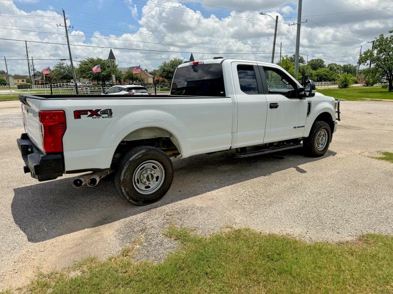2022 Ford F-250 super duty VIN 1FT8X2BT0NED76712 COPART salvage auction — MINOR DENT/SCRATCHES, Tx - Cert Of Title-Rebuilt Salvage (P), sold $6,300 on 2026-07-02 (photo 4)