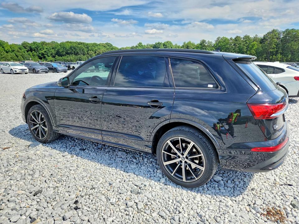 2020 Audi Q7 VIN WA1LXAF78LD000614 COPART salvage auction — MINOR DENT/SCRATCHES, Ga - Certificate Of Title (P), sold $14,900 on 2026-07-17 (photo 2)