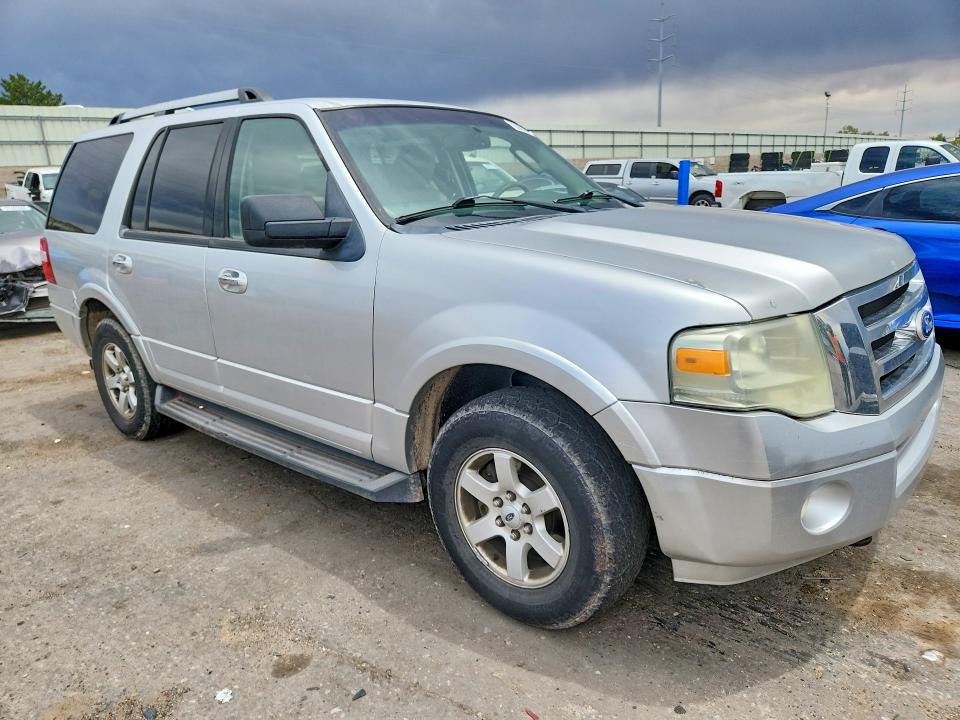 2010 Ford Expedition VIN 1FMJU1G52AEB63524 COPART salvage auction — HAIL, Nm - Certificate Of Title, sold $750 on 2026-07-02 (photo 4)