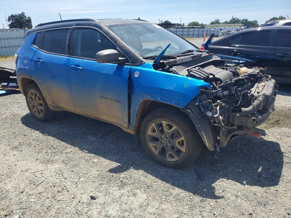 2017 Jeep Compass VIN 3C4NJDDB3HT646251 COPART salvage auction — FRONT END, Ca - Salvage Certificate, sold $2,650 on 2026-07-02 (photo 4)