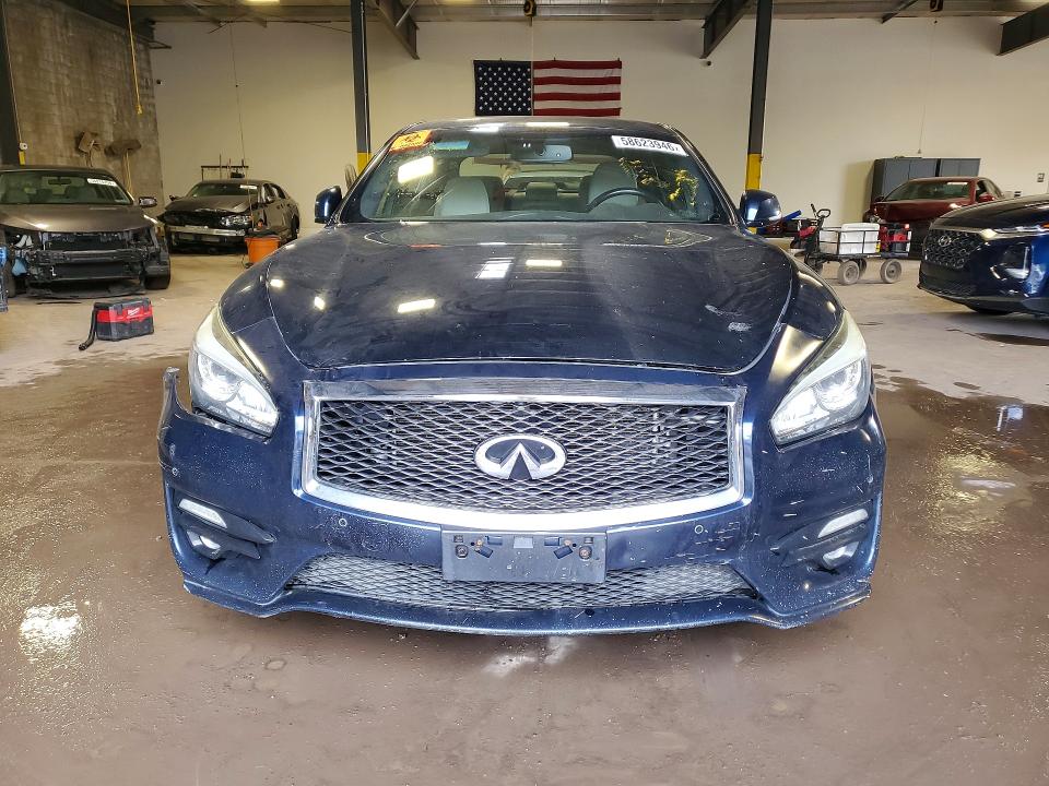 2015 Infiniti Q70 VIN JN1BY1AR3FM562760 COPART salvage auction — VANDALISM, Pa - Cert Of Salvage-Theft, sold $2,250 on 2026-07-29 (photo 5)