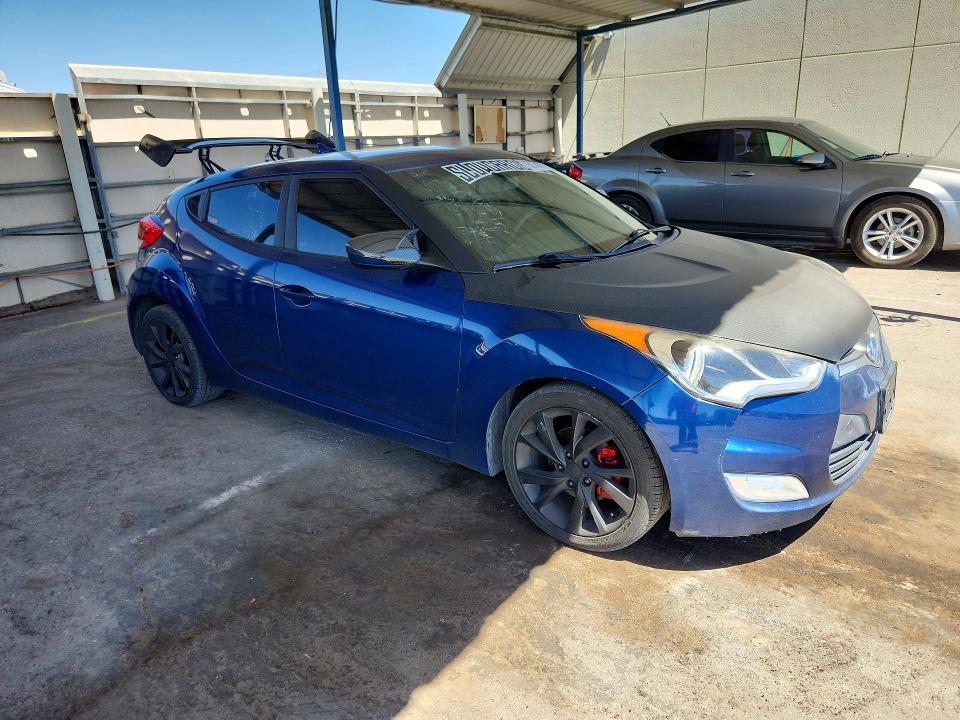 2017 Hyundai Veloster VIN KMHTC6AD4HU311553 COPART salvage auction — MINOR DENT/SCRATCHES, Nm - Cert Of Title-Salvage, sold $2,000 on 2026-07-06 (photo 4)