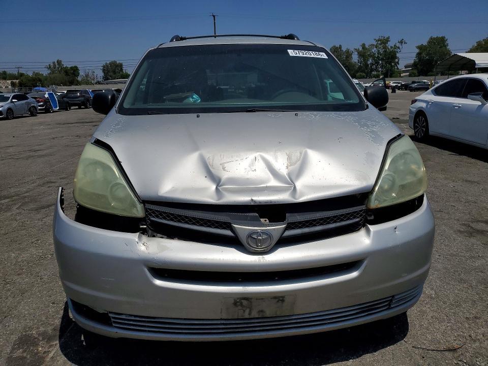 2004 Toyota Sienna VIN 5TDZA23C04S031838 COPART salvage auction — FRONT END, CA - SALVAGE CERTIFICATE, sold $550 on 2026-07-16 (photo 5)