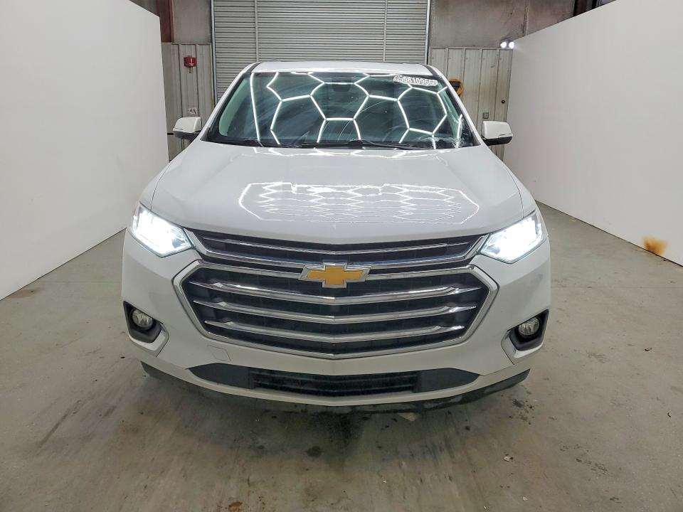 2018 Chevrolet Traverse VIN 1GNEVKKW8JJ267880 COPART salvage auction — MINOR DENT/SCRATCHES, GA - CERTIFICATE OF TITLE, sold $8,800 on 2026-07-09 (photo 5)