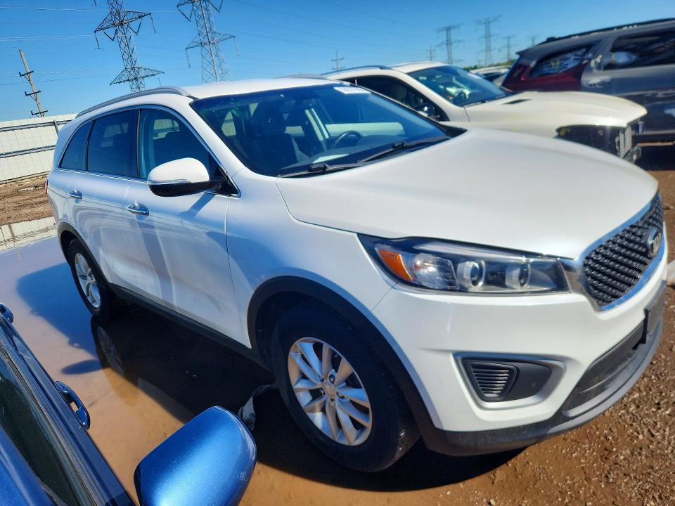 2017 Kia Sorento VIN 5XYPG4A37HG250934 COPART salvage auction — SIDE, Il - Salvage Certificate, sold $1,700 on 2026-07-11 (photo 4)