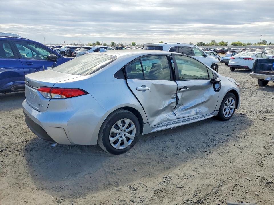2026 Toyota Corolla VIN JTDBCMFE7T3136199 COPART salvage auction — SIDE, Ca - Salvage Certificate, sold $10,100 on 2026-07-02 (photo 3)