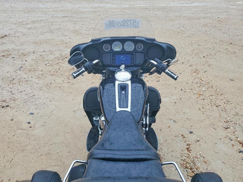 2025 Harley-davidson VIN 1HD1MAF1XSB854918 COPART salvage auction — SIDE, Tx - Salvage Vehicle Title, sold $13,600 on 2026-07-23 (photo 6)