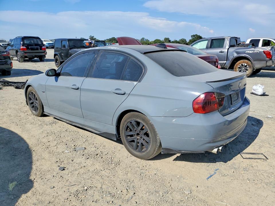 2006 BMW 3 series VIN WBAVB13586PT01898 COPART salvage auction — NORMAL WEAR, Ca - Cert Of Title-Salvaged, sold $300 on 2026-07-02 (photo 2)