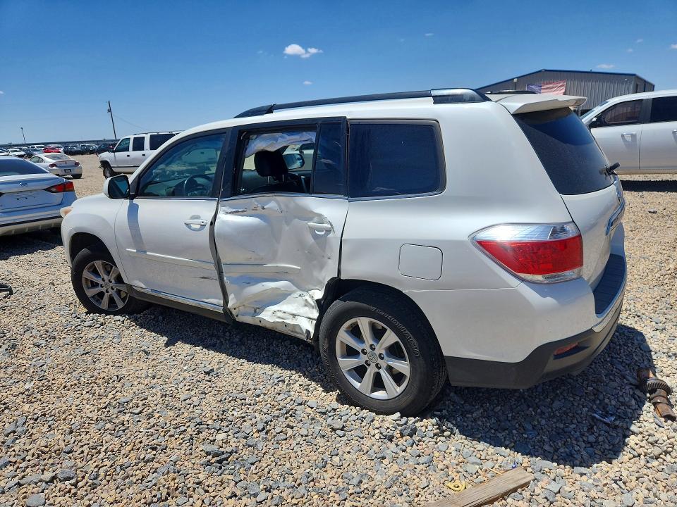 2011 Toyota Highlander VIN 5TDBK3EH7BS042538 COPART salvage auction — SIDE, Tx - Salvage Vehicle Title, sold $150 on 2026-07-21 (photo 2)