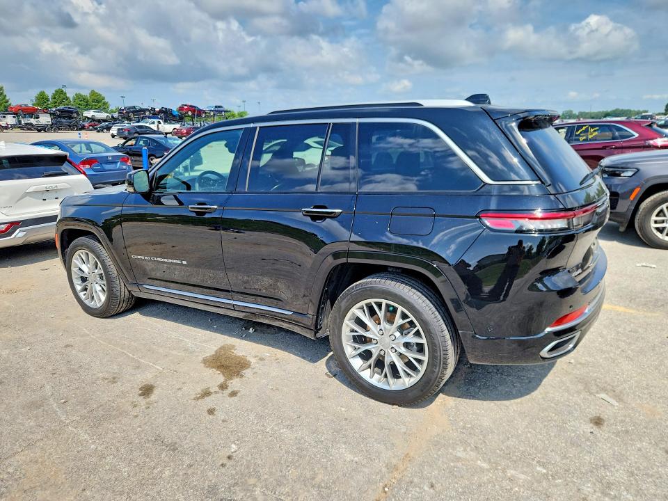2023 Jeep Grand cherokee VIN 1C4RJHEG8PC586707 COPART salvage auction — MINOR DENT/SCRATCHES, Mo - Certificate Of Title, sold $31,750 on 2026-07-02 (photo 2)