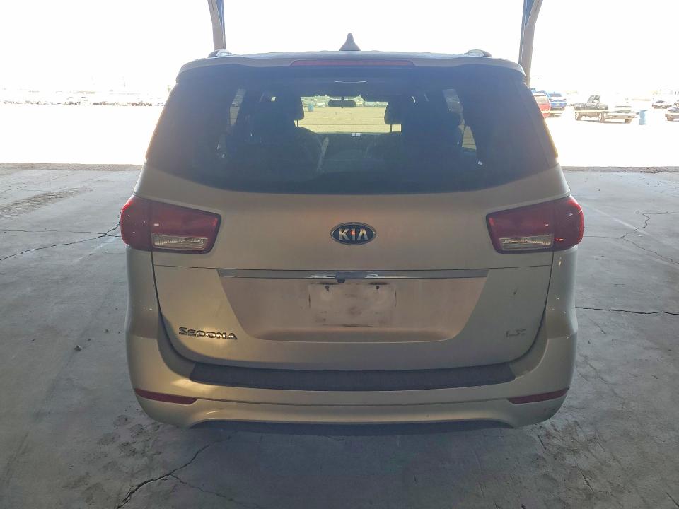 2015 Kia SEDONA VIN KNDMB5C13F6073687 COPART salvage auction — MINOR DENT/SCRATCHES, AZ - CERTIFICATE OF TITLE, sold $200 on 2026-07-13 (photo 6)
