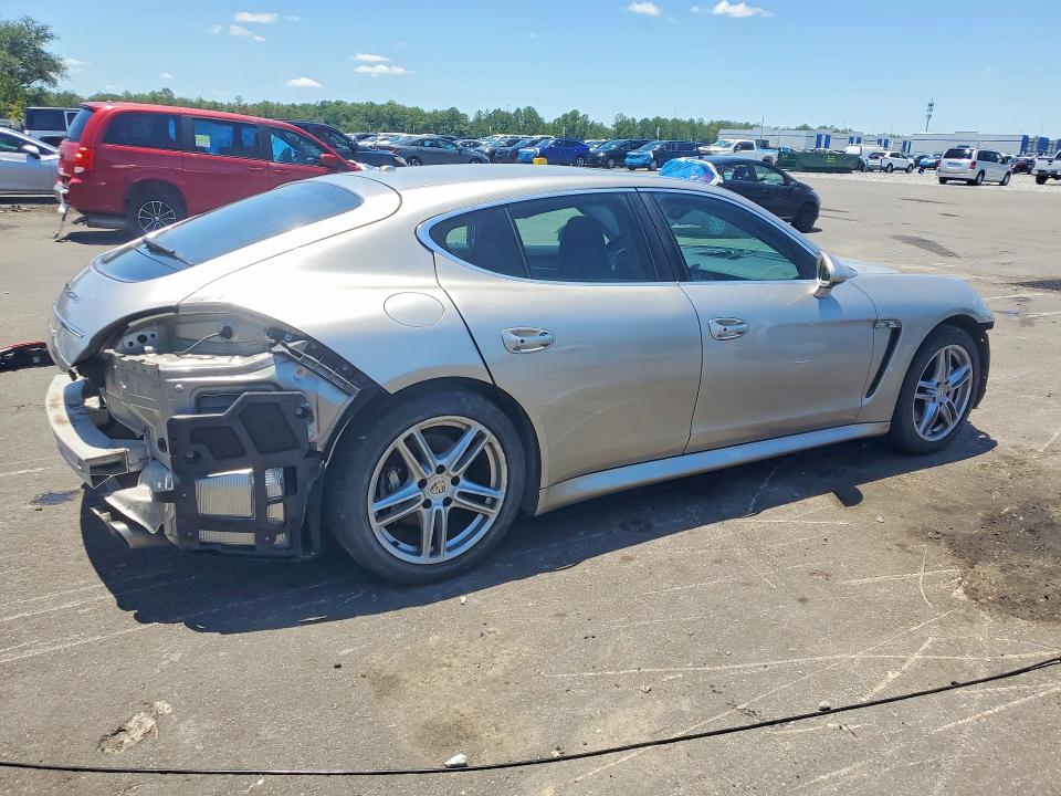 2010 Porsche Panamera VIN WP0AB2A72AL063025 COPART salvage auction — FRONT END, FL - CERT OF TITLE SLVG REBUILDABLE, sold $3,200 on 2026-08-10 (photo 3)