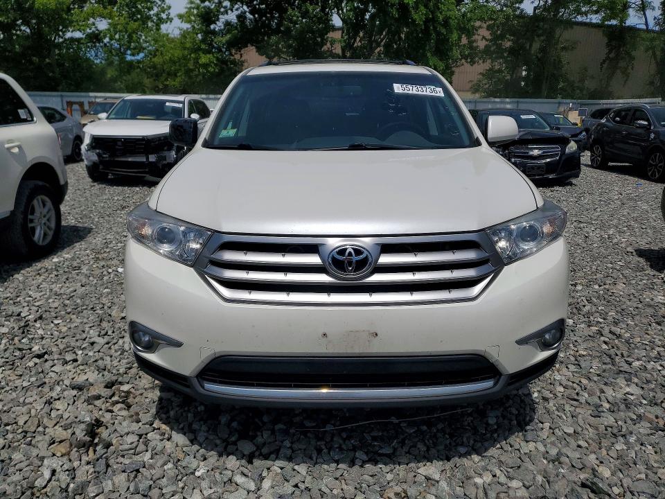 2012 Toyota VIN 5TDBK3EH4CS094923 COPART salvage auction — MINOR DENT/SCRATCHES, Ma - Certificate Of Title (P), sold $6,100 on 2026-07-29 (photo 5)