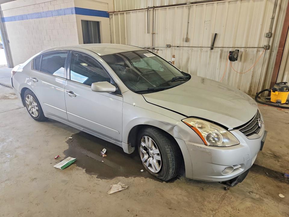 2012 Nissan VIN 1N4AL2AP6CN579981 COPART salvage auction — FRONT END, VA - CERT OF TITLE - SALVAGE, sold $375 on 2026-07-02 (photo 4)