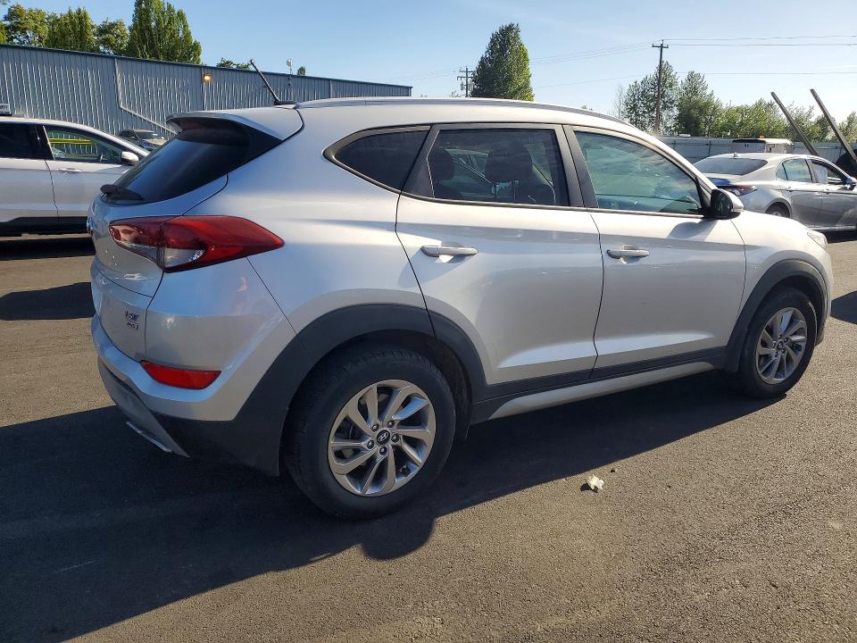 2017 Hyundai Tucson VIN KM8J3CA20HU337345 COPART salvage auction — FRONT END, OR - CERT OF TITLE-RECONSTRUCTED, sold $4,150 on 2026-07-28 (photo 3)