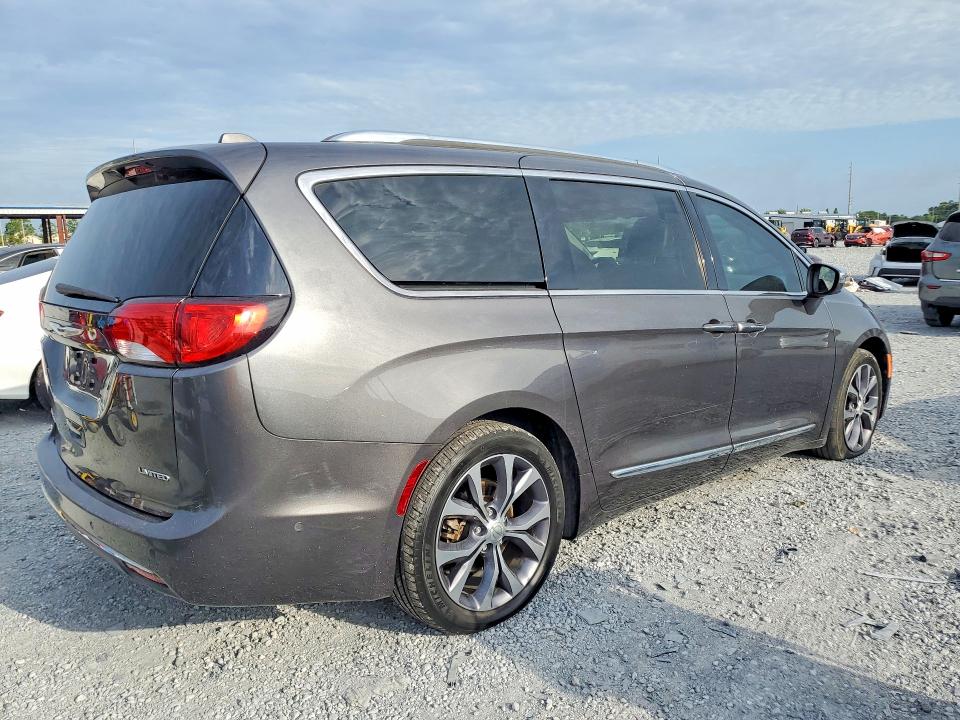 2018 Chrysler Pacifica VIN 2C4RC1GG6JR106791 COPART salvage auction — MINOR DENT/SCRATCHES, Fl - Certificate Of Title (P), sold $3,750 on 2026-07-22 (photo 3)