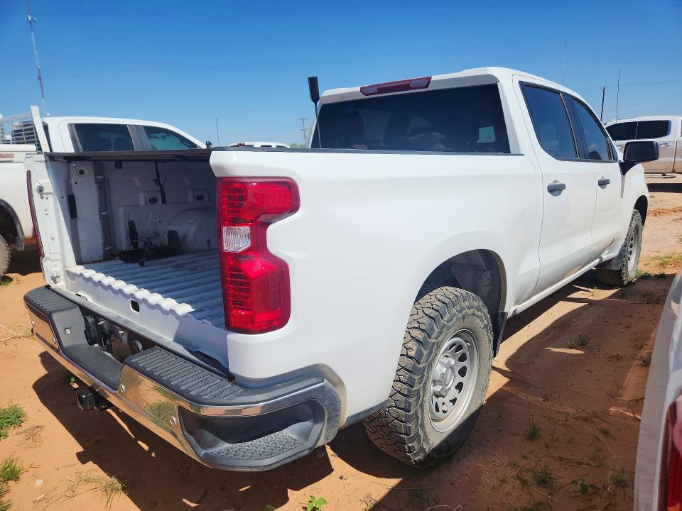 2023 Chevrolet Silverado VIN 1GCUDAED0PZ291936 COPART salvage auction — MINOR DENT/SCRATCHES, Tx - Certificate Of Title, sold $18,400 on 2026-07-29 (photo 3)