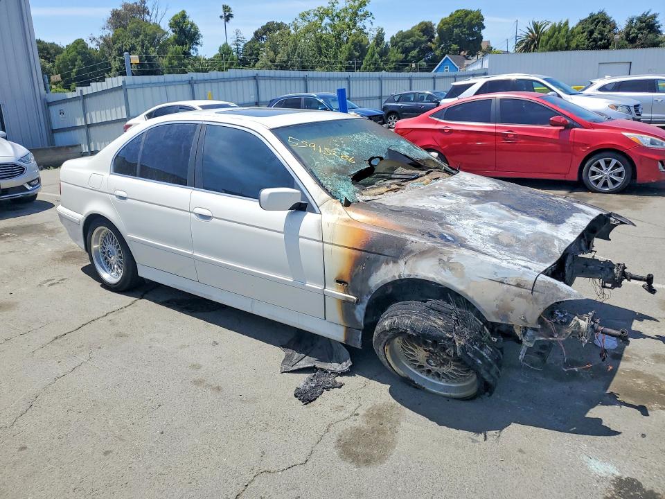 2001 BMW VIN WBADT43441GX27209 COPART salvage auction — BURN, Ca - Non-Repairable Vehicle Cert, sold $125 on 2026-08-21 (photo 4)