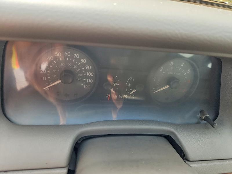 2008 Mercury Grand marquis VIN 2MEFM74V18X653638 COPART salvage auction — Burn Engine, AL - CERT OF TITLE-PARTS ONLY SALVG, sold $250 on 2026-09-23 (photo 9)