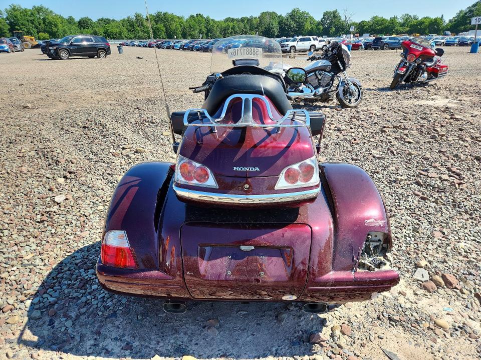 2008 Honda Gl1800 VIN 1HFSC47F88A709417 COPART salvage auction — REAR END, Ny - Mv-907A Salvage Certificate, sold $4,450 on 2026-07-02 (photo 4)