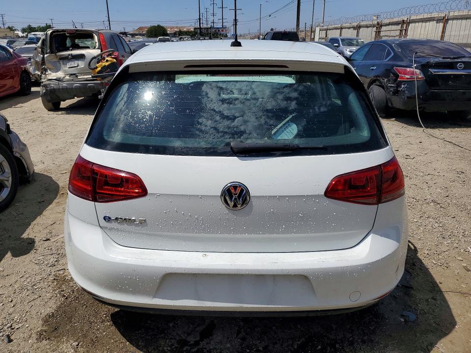 2016 Volkswagen Golf VIN WVWKP7AU2GW915390 COPART salvage auction — FRONT END, Ca - Dis/Dlr/Exp Only Clean Title, sold $900 on 2026-07-08 (photo 6)