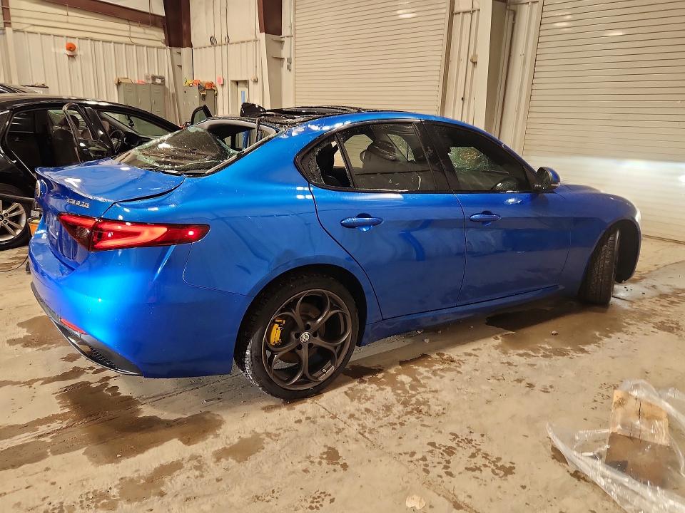 2019 Alfa romeo Giulia VIN ZARFANBN9K7602022 COPART salvage auction — ROOF, Wi - Junked Vehicle Bill Of Sale, sold $3,850 on 2026-07-20 (photo 3)
