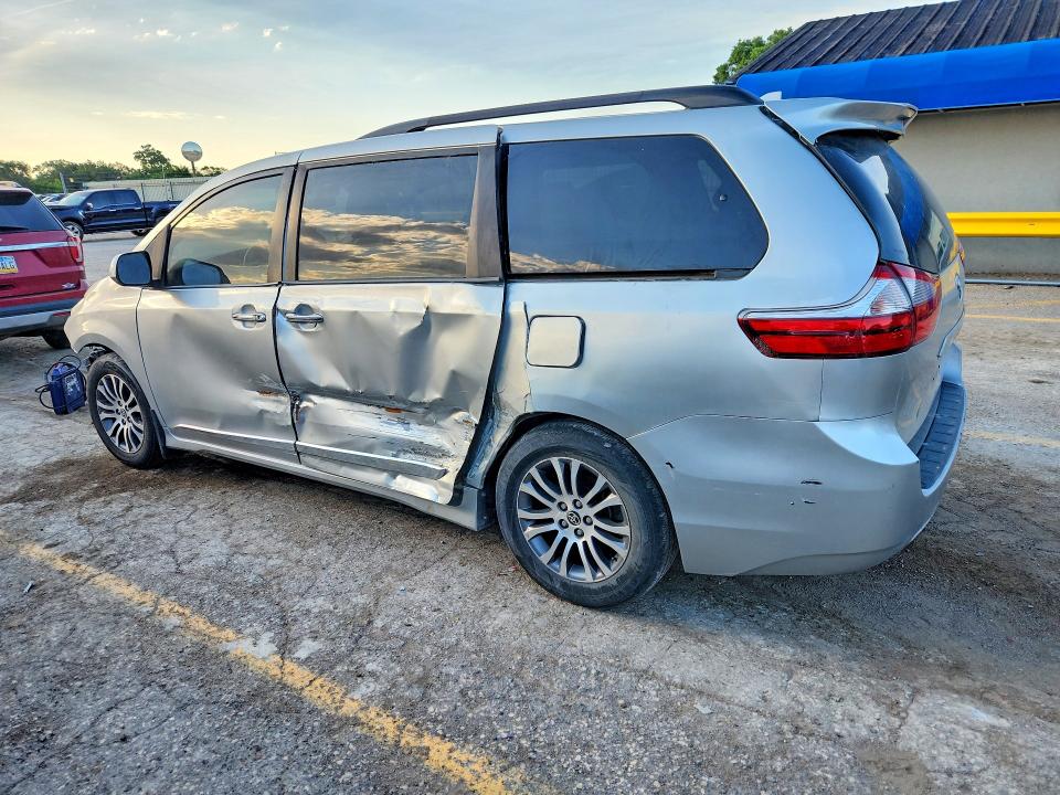 2020 Toyota Sienna VIN 5TDYZ3DC2LS075007 COPART salvage auction — FRONT END, Ks - Cert Of Title-Salvage, sold $5,000 on 2026-07-20 (photo 2)