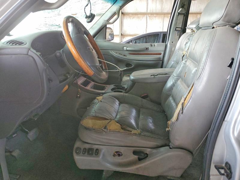 2000 Lincoln Navigator VIN 5LMRU27A2YLJ00349 COPART salvage auction — VANDALISM, Az - Certificate Of Title, sold $475 on 2026-07-29 (photo 7)