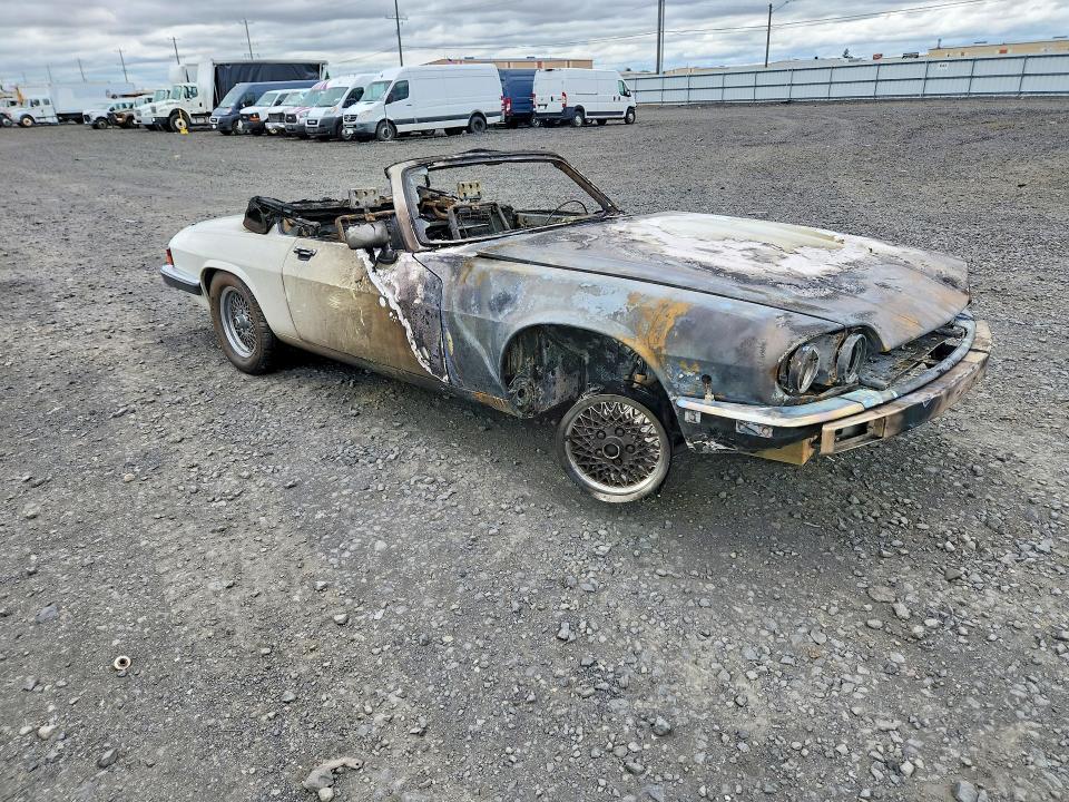 1989 Jaguar Xj series VIN SAJNV4844KC152033 COPART salvage auction — BURN, WA - BILL OF SALE, sold $30 on 2026-07-08 (photo 4)