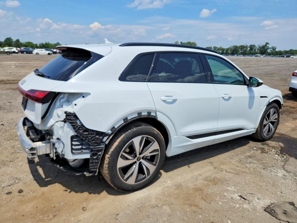 2024 Audi Q8 VIN WA14AAGE9RB054964 COPART salvage auction — FRONT END, Va - Cert Of Title - Salvage, sold $15,900 on 2026-07-29 (photo 3)