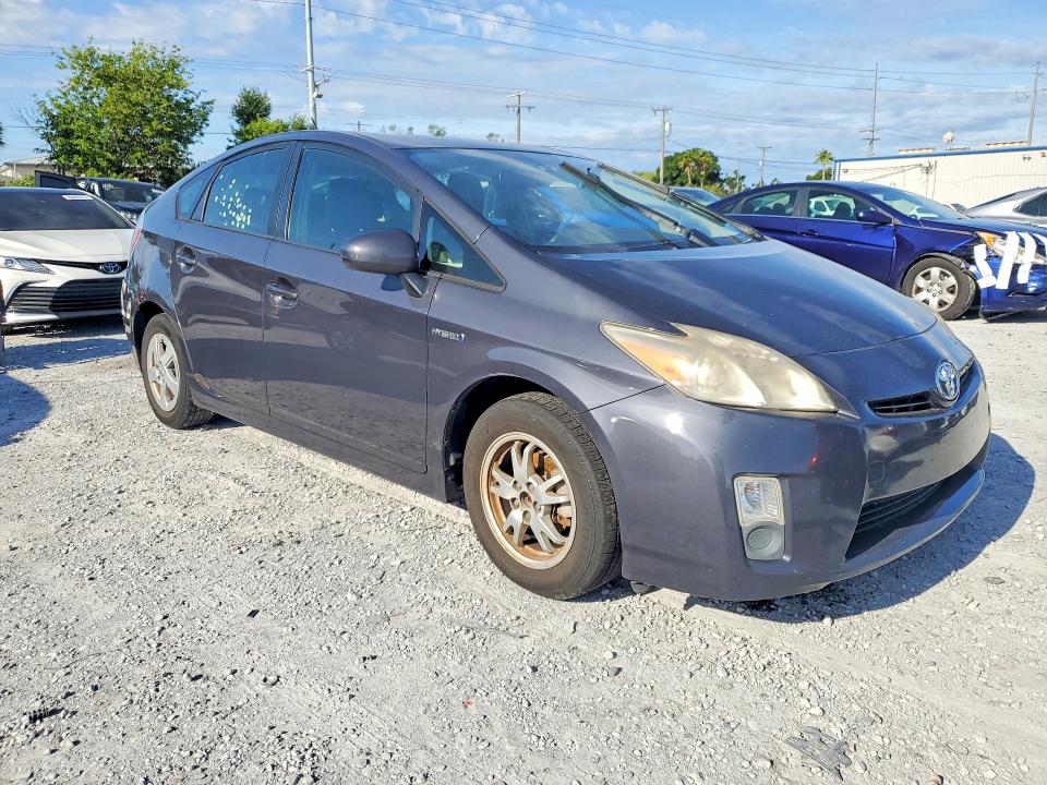 2011 Toyota Prius VIN JTDKN3DU6B0323240 COPART salvage auction — MINOR DENT/SCRATCHES, Fl - Certificate Of Title, sold $1,850 on 2026-07-06 (photo 4)
