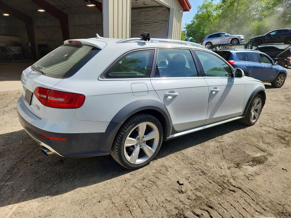 2014 Audi A4 allroad VIN WA1UFAFL6EA131856 COPART salvage auction — FRONT END, VT - CERT OF TITLE-REBUILT VEHICLE, sold $350 on 2026-07-27 (photo 3)