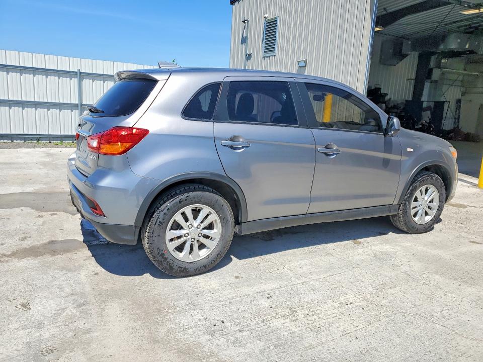 2019 Mitsubishi Rvr VIN JA4AJ3AU6KU602122 COPART salvage auction — MINOR DENT/SCRATCHES, On - Permit No Brand - Unfit (P), sold $8,300 on 2026-07-08 (photo 3)
