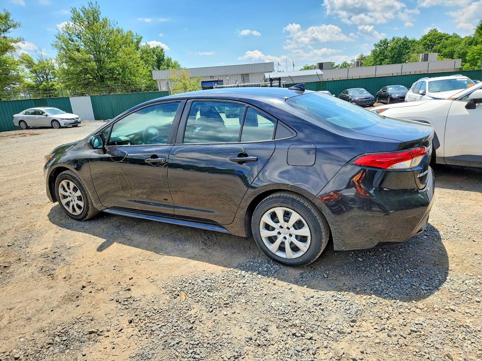 2021 Toyota Corolla VIN 5YFEPMAE9MP217092 COPART salvage auction — SIDE, VA - CERT OF TITLE - SALVAGE, sold $3,950 on 2026-07-22 (photo 2)
