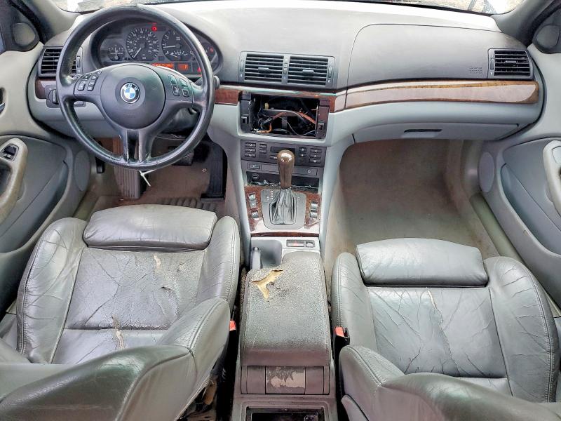 2005 BMW 3 series VIN WBAEV33435KW16940 COPART salvage auction — VANDALISM, Va - Cert Of Title - Salvage, sold $100 on 2026-07-06 (photo 8)