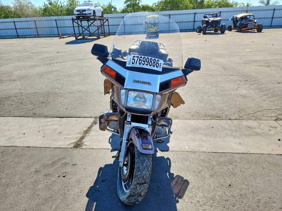 1986 Honda Gl1200 VIN 1HFSC1452GA212341 COPART salvage auction — MECHANICAL, CA - DIS/DLR/EXP APP FOR DUP CLEAN, sold $60 on 2026-07-09 (photo 2)
