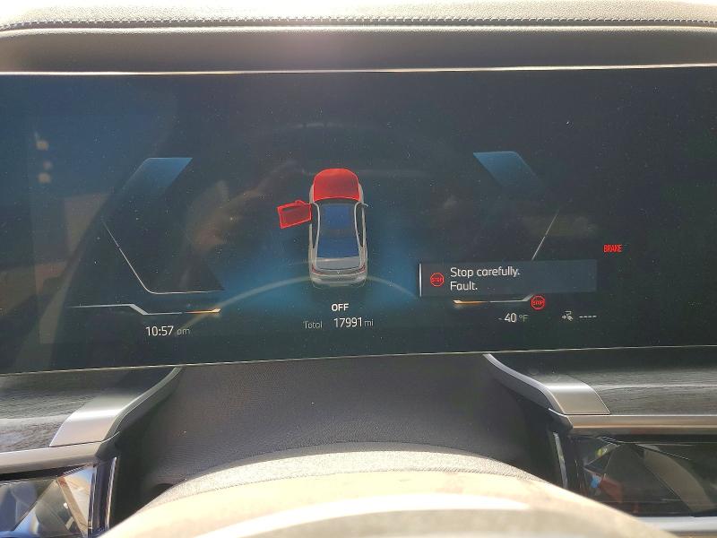 2025 BMW I7 VIN WBY43EJ00SCT29060 COPART salvage auction — SIDE, Ca - Salvage Certificate, sold $29,500 on 2026-07-08 (photo 9)