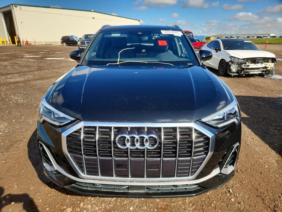 2023 Audi Q3 VIN WA1EECF31P1129163 COPART salvage auction — VANDALISM, AB - BOS - ACTIVE, sold $6,700 on 2026-07-21 (photo 5)