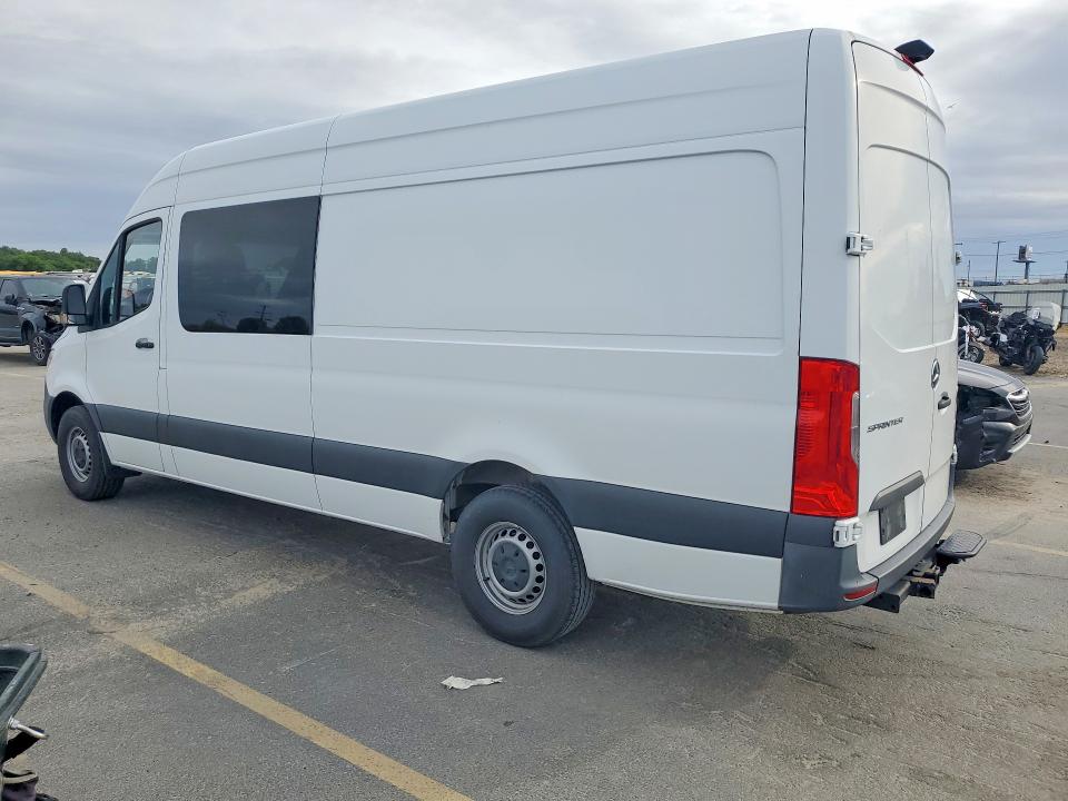 2019 Mercedes-benz Sprinter VIN WD3PF1CD3KP029496 COPART salvage auction — ROOF, Id - Certificate Of Title (P), sold $20,100 on 2026-07-15 (photo 2)